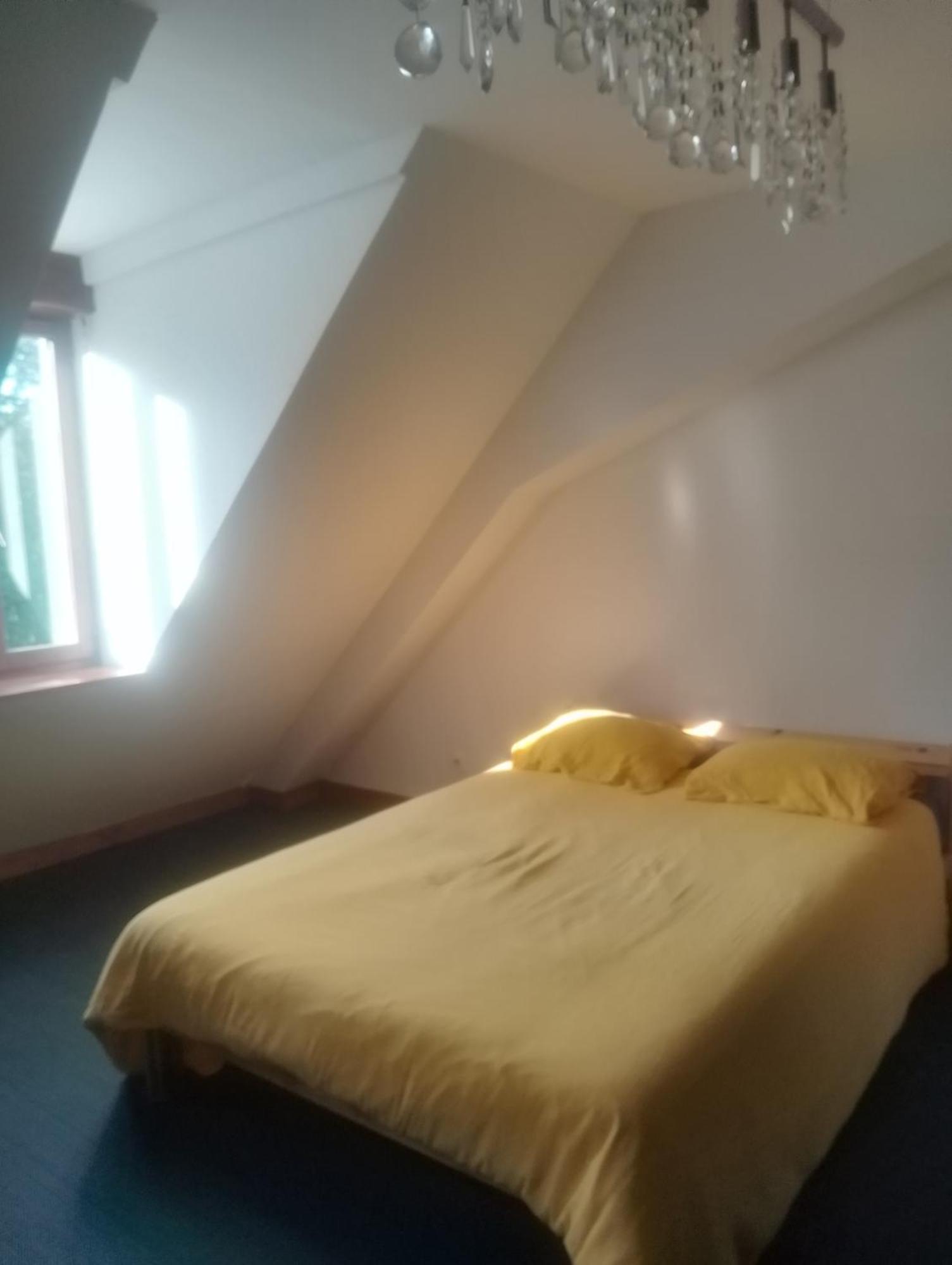 M2couronne Homestay *